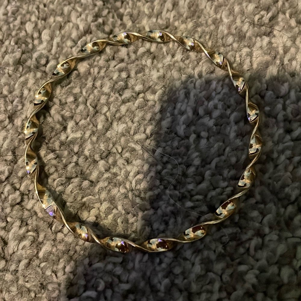 Gold bracelet